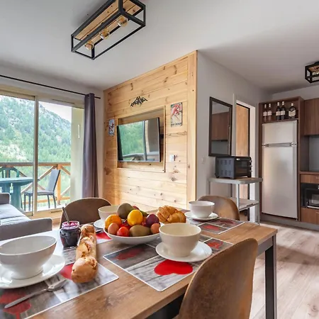 Joli T2, Centre, Parking Prive, Wifi, Local A Ski Isola 2000 Exterior photo